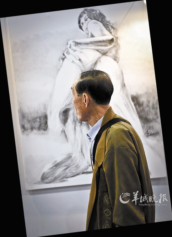 皮包公司搞展会借机卖性 借露骨表演赚市民眼球