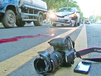 ��־��Ӱʦ��༭��·�м����ձ�ײ��1��1����