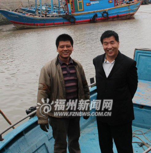 �����Թ���ͧ������������2���ھ���10���ˣ�ͼ��