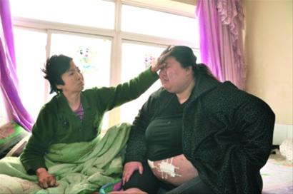 ĸ��̱����Ǯ����400��Ů������θ����׬ҽ�Ʒ�