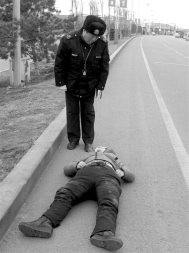 �ڳ�Ů˾�������ɵ��Ϻ���û��Ǯ������ѧ�׷桱