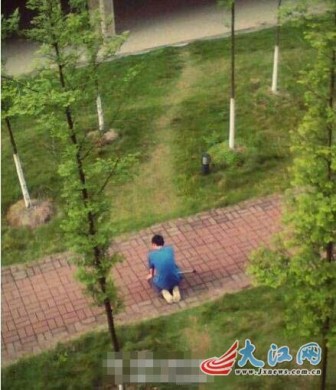 ��������Ϊ������¥�³�����Ů��δ����