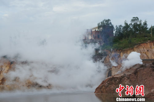 �㶫ï��һ������ҳ�ҳ�������ը������Ա����