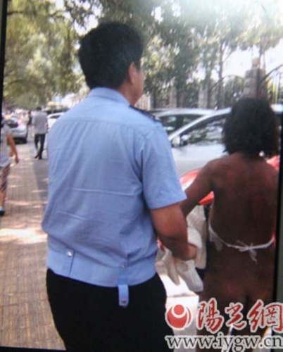 Ů������������ͷ��������ܾ����£�ͼ��