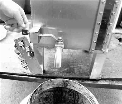 上海:收集桶只进不出“锁住”地沟油