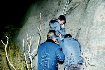 �����������ٽ����������15���ұ��ϼ尾4Сʱ