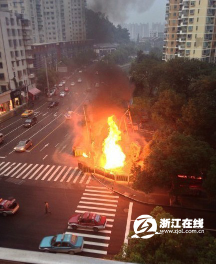 ��������ú���ܵ�������ը�����3�����ˣ�ͼ��