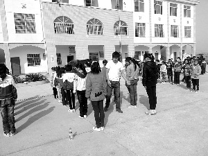 90��С���ְ֧�̺��¶�˯�ֵ������Ϻ���ͼ��