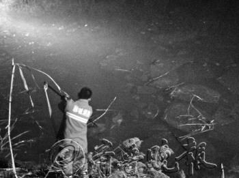 ����ͯ������ˮ�Ӷ�λ��������ˮ���Ѿȣ�ͼ��