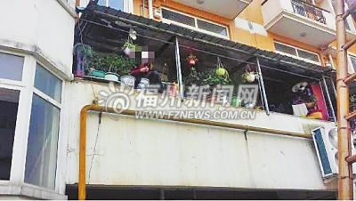 Ů������̨��������Ҫ��¥���·�ǰ��ʳ��������