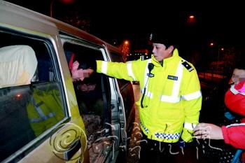 13������Ϊʡ�ؼ�·��ƴ����8���������ͼ��