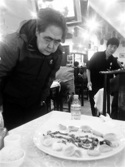 ʣ���ǰڳ��˹Ǽܿ��Ž��ڳ�ֻ����ʮ���루ͼ��