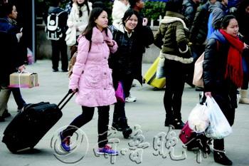 �ൺ��վӭ�׸������߷���ѧ������Ϊ��