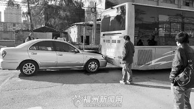 �γ�׷βײ�Ͻ�վ������������Ա������ͼ��