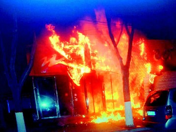 ̫ԭ���ҵ����賿���δ�����Ա������ͼ��