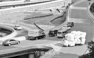 ���ֳ�������ĭ����С���Աȸߣ�ͼ��