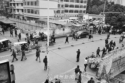 ����̨������̯�㡰�س������ݲ��ųƽ��ٴ�����