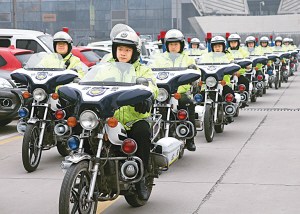 �������������ֽ�ͷ��չ�ΰ�Ѳ��