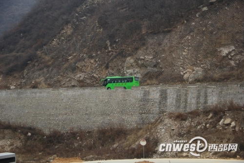 ˾��ͻ������Ѫ�±߼�ͣ�Լ�ȥ��31�˿ͱ���