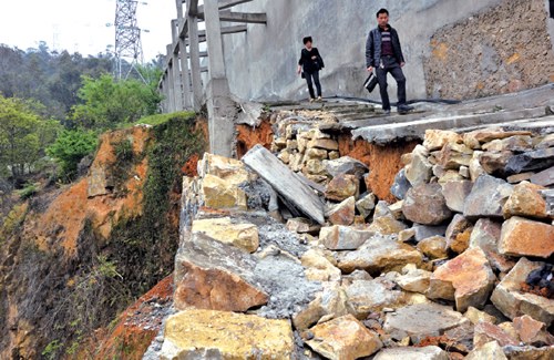 Ů������ɨĹ�⵱��Э��̯����·�ѶԷ�����