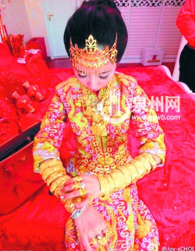 “黄金新娘”被指炫富任志强吐槽:埋了吧(图)