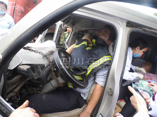 �и�ͻ������ײ���ֳ������Ԯ��Ա����Ӫ�ȣ�ͼ��