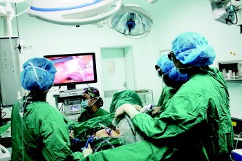 ���Ժʵʩ3D��ǻ����������3D�۾�������