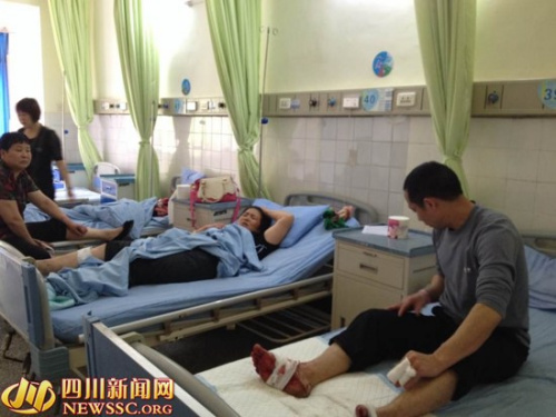 四川内江一餐馆爆炸多人受伤伤者称系煤气爆炸