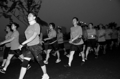 �������ݾ���̸�������輯�彡���ߣ�����������