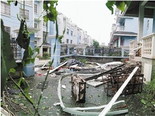 ��̫̫��������������ͻ��ը���������ˣ�ͼ��