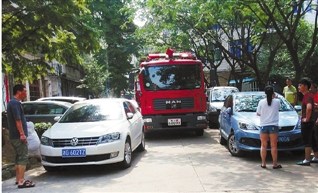 ����С��û����˨����ͨ����������Ա������Ȼ�