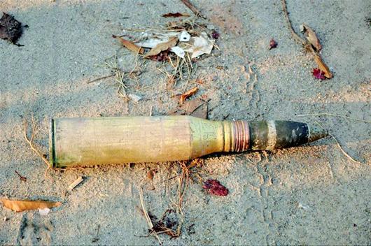 长江边被发现的炮弹