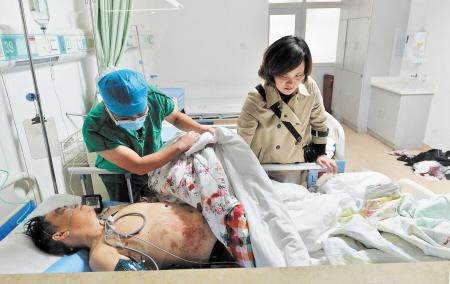 长沙一家养藏獒发狂咬伤两位主人(图)