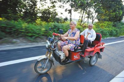 106�����ǵġ������������������ϴ�����˸�