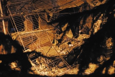 ����һ�Ͼɾ���¥ȼ����ȼ3����ը��¥�壨ͼ��