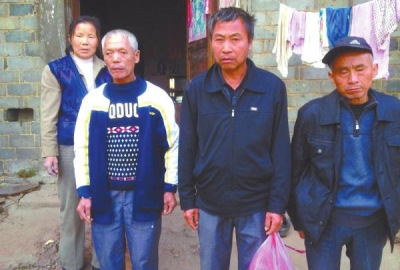 ������ƽ��ʬ�ɰ�������12��������������ף�ͼ��