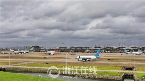 受台风“利奇马”影响杭州机场部分航班取消