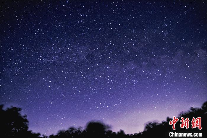 走入“中国现代天文学的摇篮”两岸媒体人寻星紫金之巅