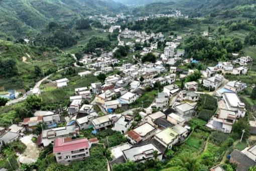 四川高县5.5级地震：致15人轻伤 1800余间房屋受损