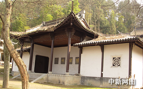 浙江富阳唐朝诗人罗隐碑林满目疮痍一片荒凉