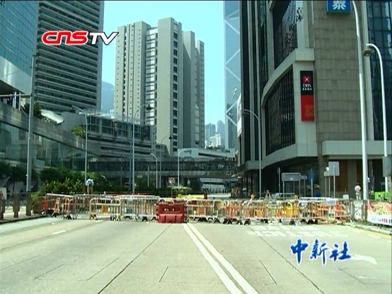 非法"占中"阻路 香港上下班高峰期严重拥堵