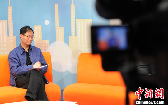 ������������ͨ��չ�����ʱ��г���Ⱥ͹��