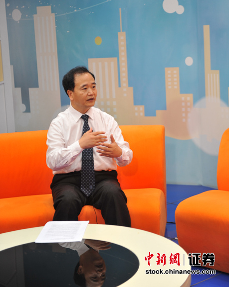 ר��̸�¹�����:���г�����񾭼���ϵ��ͬ�ɳ�