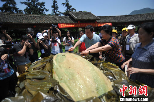 �׸��й������չ������ݾ�������ӭ��