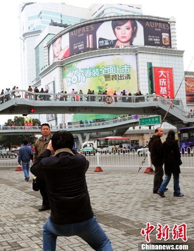 ���ݵر��Խ������پɰٻ���¥���²��