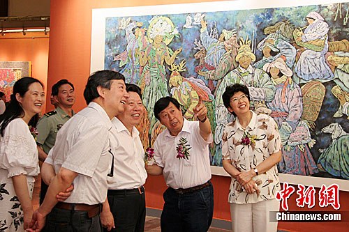 庆祝中国共产党成立90周年美术作品展览开幕2
