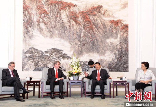 �����ֻ���Ĵ�������������ʿ���ݳ��·��ף�2��