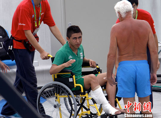 ������Ӿ������ī������ˮѡ�ֵ������ˣ�2��