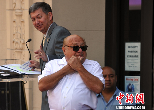 ���ᡤ�¡�ά�л�������֮��