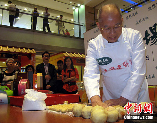 ��۴�ͬ�ϱ�����ʾ6���Ӱ���ͳ�±���ѧ